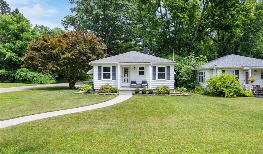 1923 Auten Dr, Akron, OH 44320 - 2 Beds, 1 Bath