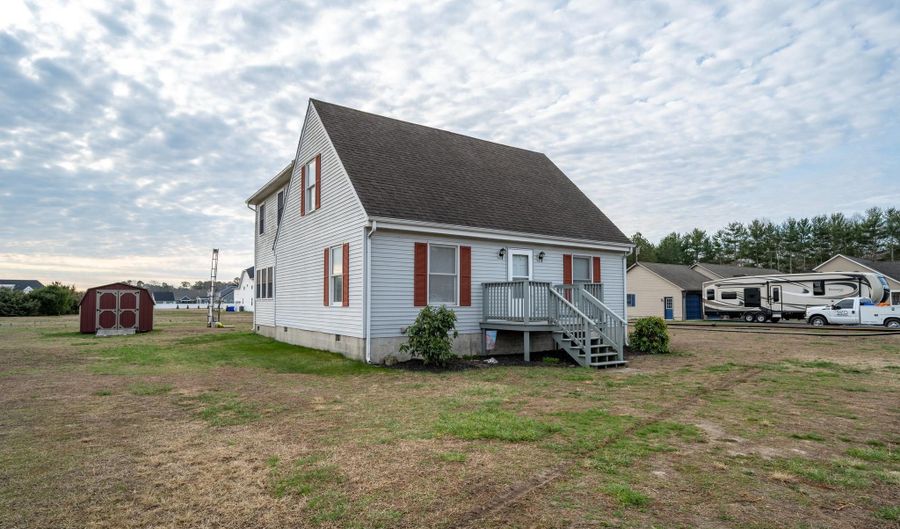 31158 PHILLIPS BRANCH Rd, Harbeson, DE 19951 - 6 Beds, 3 Bath