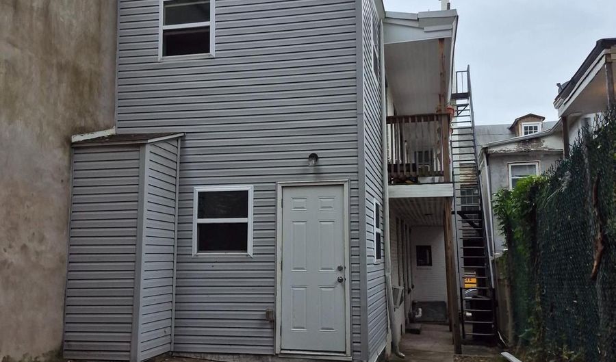 105 N 10TH St, Reading, PA 19601 - 0 Beds, 0 Bath