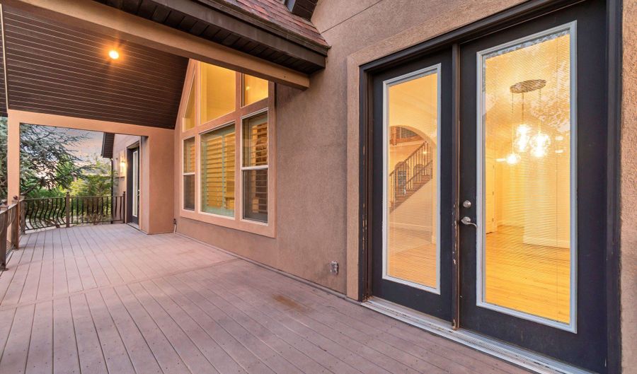 1498 W MULE TRAIN, Bluffdale, UT 84065 - 8 Beds, 6 Bath