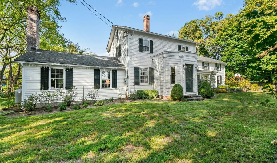 561 Middlesex Rd, Darien, CT 06820 - 4 Beds, 4 Bath