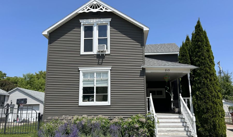 815 W Washington Ave, Alpena, MI 49707 - 3 Beds, 2 Bath