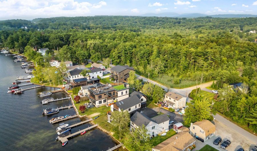 82 Sunset Dr, Belmont, NH 03220 - 4 Beds, 4 Bath