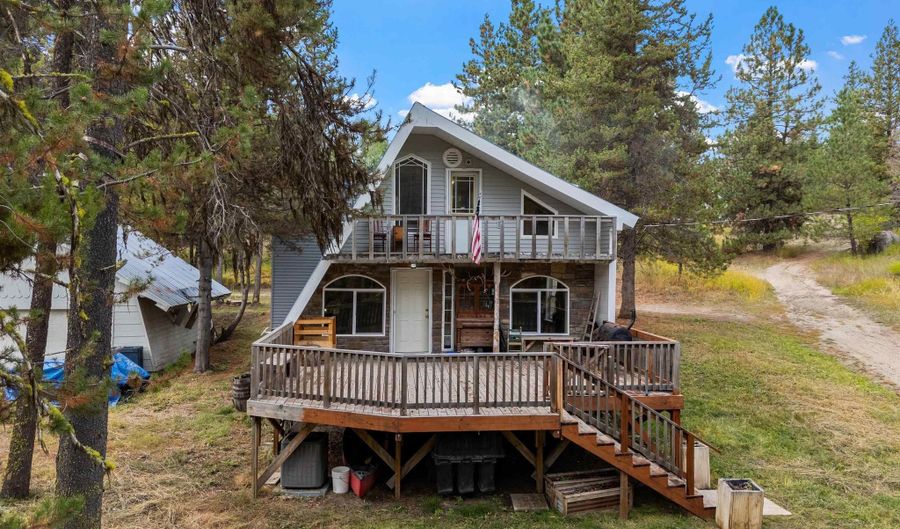 10357 Skunk Creek Rd, Cascade, ID 83611 - 4 Beds, 2 Bath