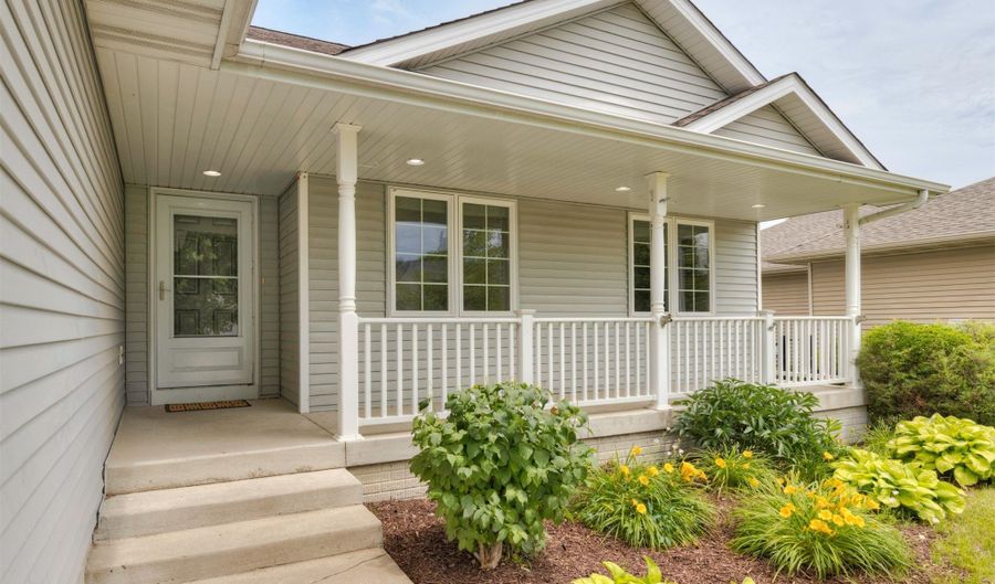2411 NW Ashland Pkwy, Ankeny, IA 50023 - 4 Beds, 3 Bath