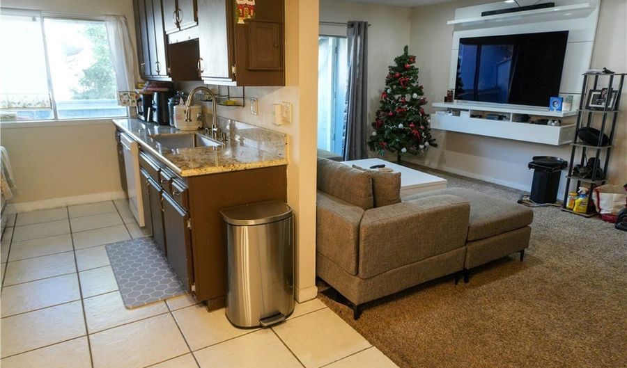 1250 S Brookhurst 2080, Anaheim, CA 92804 - 2 Beds, 1 Bath