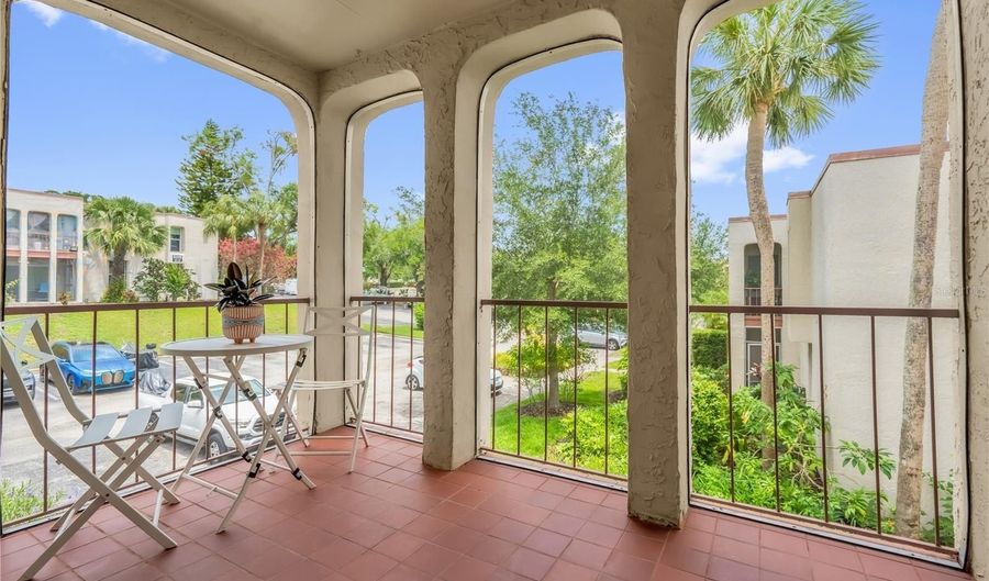 514 ORANGE Dr 31, Altamonte Springs, FL 32701 - 2 Beds, 2 Bath