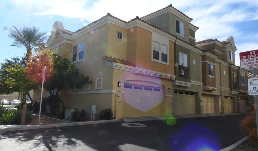 121 N California St 22, Chandler, AZ 85225 - 3 Beds, 4 Bath