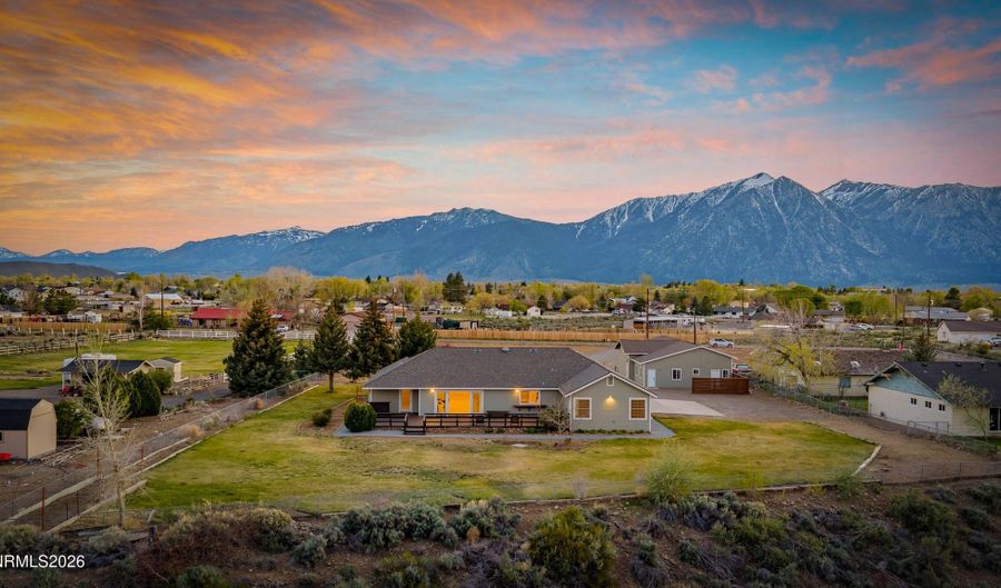 969 Riverview Dr, Gardnerville, NV 89460 - 3 Beds, 2 Bath