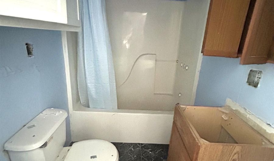 2589 Philippi Pike, Anmoore, WV 26323 - 2 Beds, 1 Bath