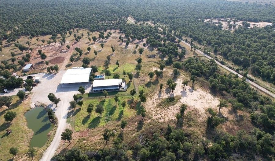 6722 Private Road 705, Anson, TX 79501 - 3 Beds, 5 Bath