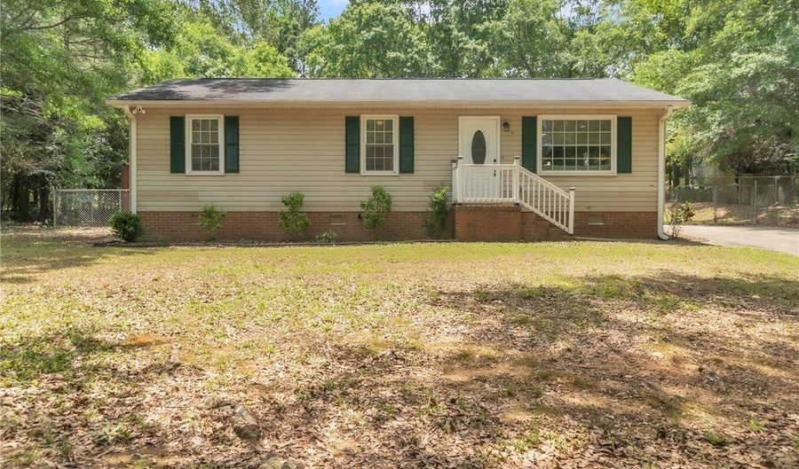 107 A Brookforest Dr, Belton, SC 29627 - 3 Beds, 2 Bath