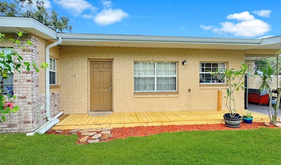 760 BEARCREEK Dr, Bartow, FL 33830 - 3 Beds, 2 Bath