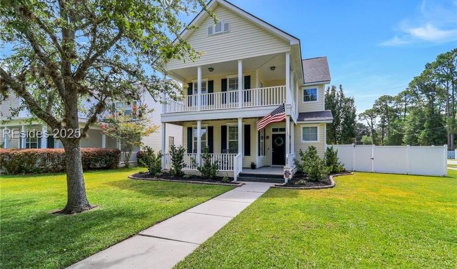 30 Whispering Pine St, Bluffton, SC 29910 - 3 Beds, 3 Bath