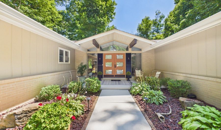 1607 Van Buskirk Rd, Anderson, IN 46011 - 3 Beds, 3 Bath