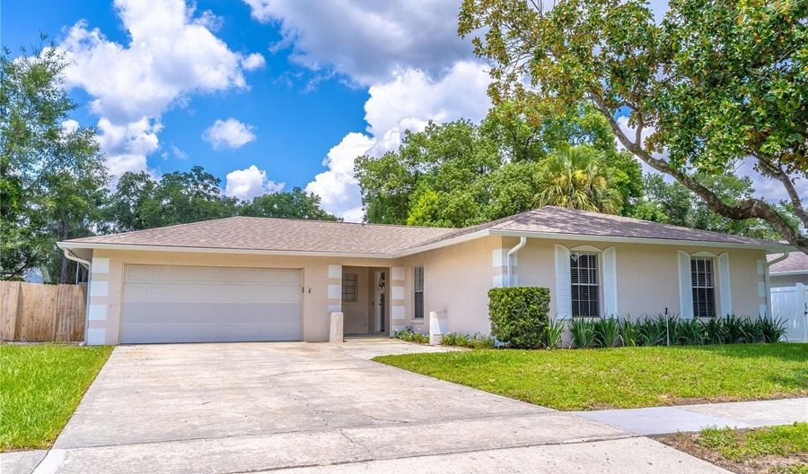 429 WEKIVA RAPIDS Dr, Altamonte Springs, FL 32714 - 3 Beds, 2 Bath
