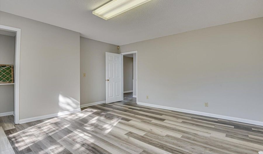 235 Barnwell Ave NW, Aiken, SC 29801 - 0 Beds, 4 Bath