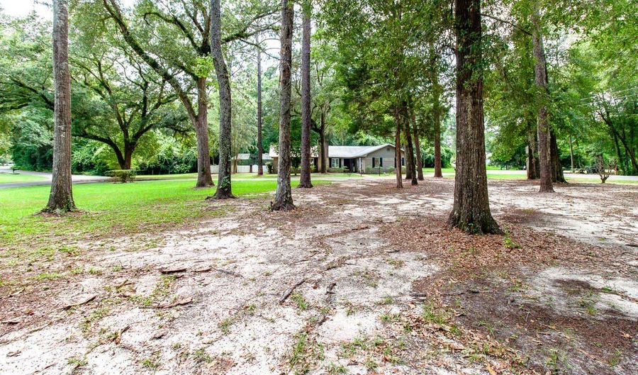 1712 Twin Lakes Dr, Bainbridge, GA 39819 - 3 Beds, 2 Bath