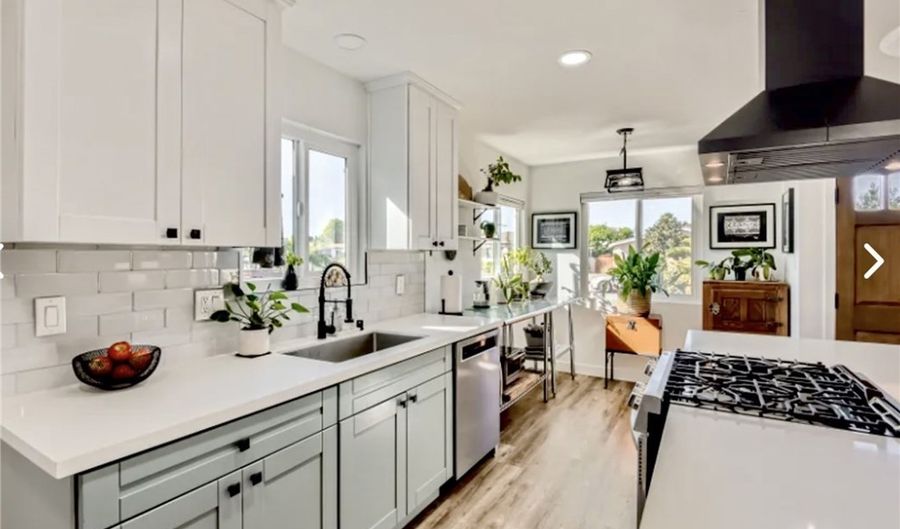 3227 Coral Dr, Oceanside, CA 92056 - 2 Beds, 1 Bath