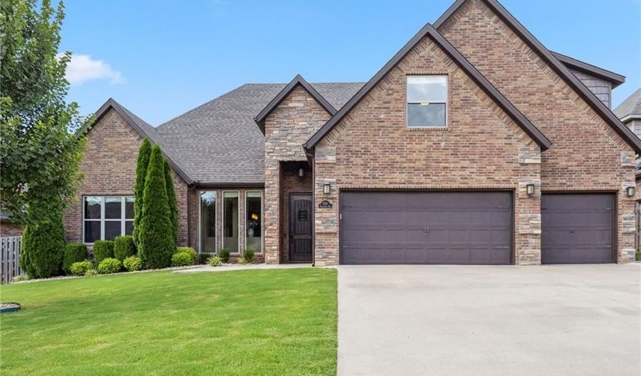 1531 Quailridge, Bentonville, AR 72713 - 4 Beds, 4 Bath