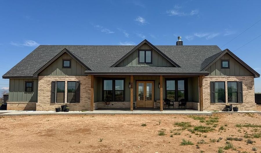 2461 SE 3000, Andrews, TX 79714 - 4 Beds, 3 Bath