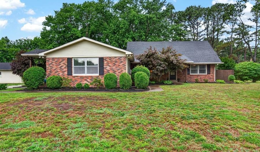 2633 Dye Ford Rd, Alvaton, KY 42122 - 4 Beds, 4 Bath