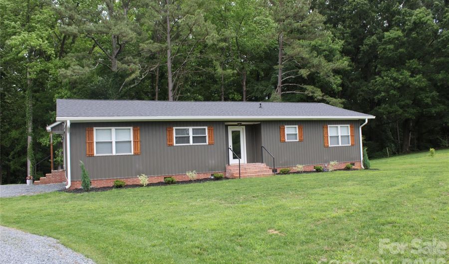 22055 Oakwood Rd, Albemarle, NC 28001 - 3 Beds, 2 Bath