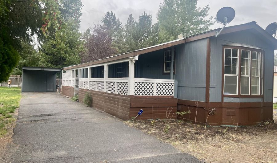 61445 SE 27th St 48, Bend, OR 97702 - 2 Beds, 1 Bath