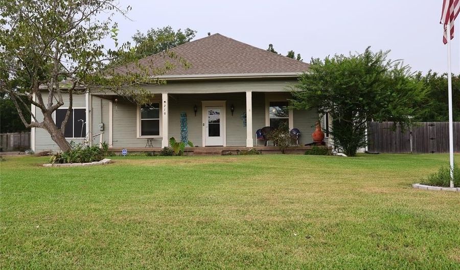 210 Hopkins, Alba, TX 75410 - 3 Beds, 2 Bath