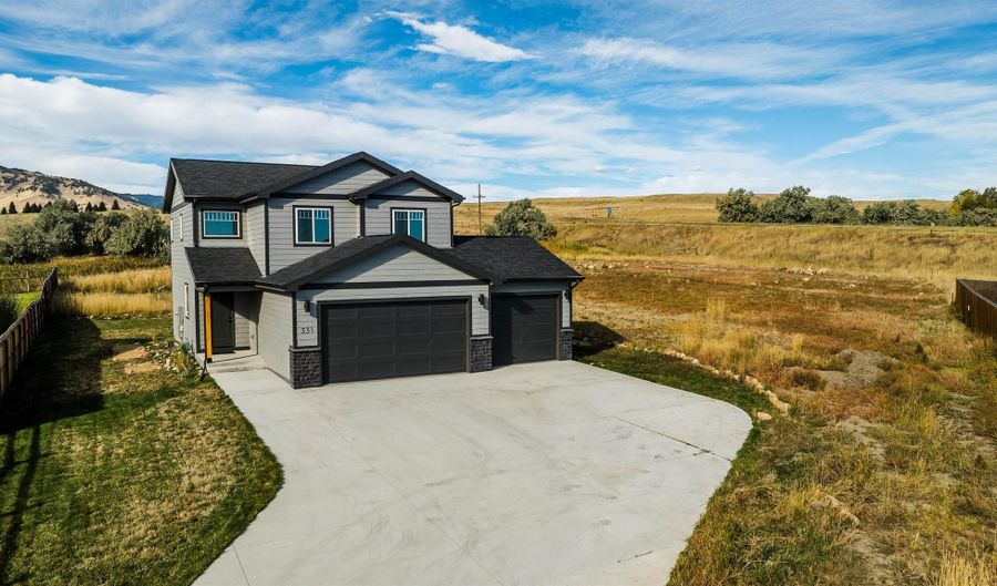 331 Rendezvous St, Buffalo, WY 82834 - 3 Beds, 3 Bath