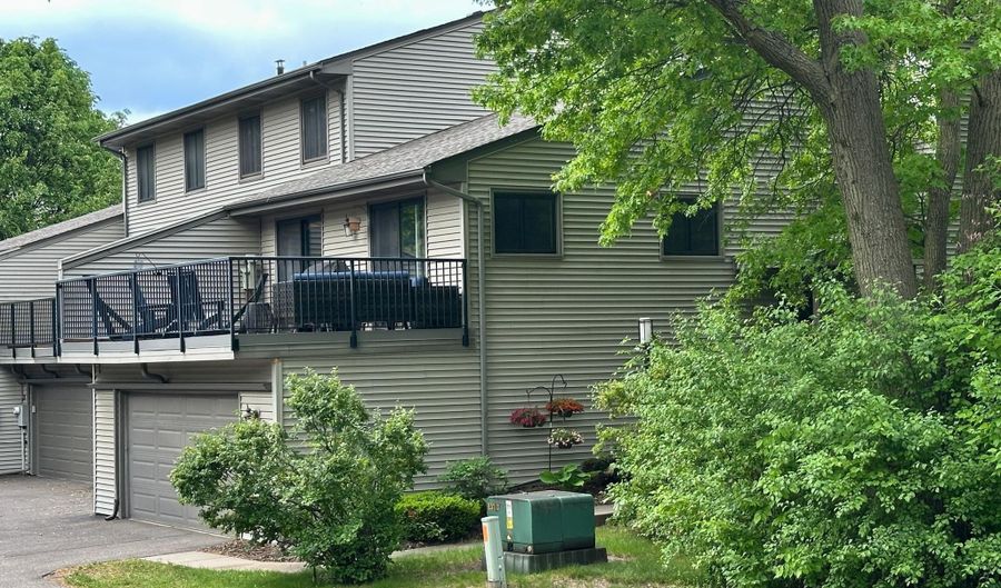 4367 Arden View Ct, Arden Hills, MN 55112 - 2 Beds, 2 Bath