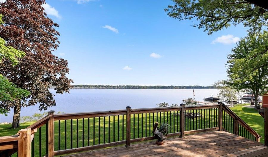 150 Lake Dr E, Annandale, MN 55302 - 3 Beds, 2 Bath