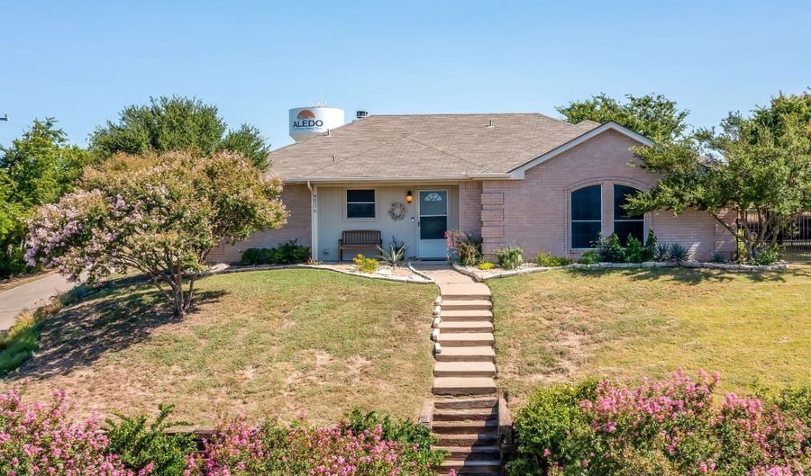 401 Hillside Dr, Aledo, TX 76008 - 4 Beds, 2 Bath