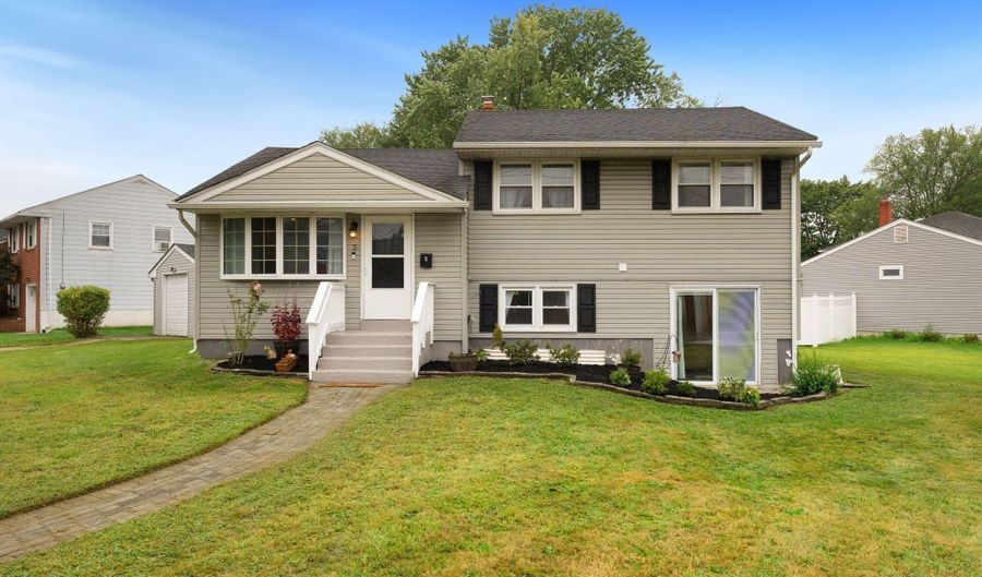 5 TRINITY Pl, Barrington, NJ 08007 - 3 Beds, 2 Bath