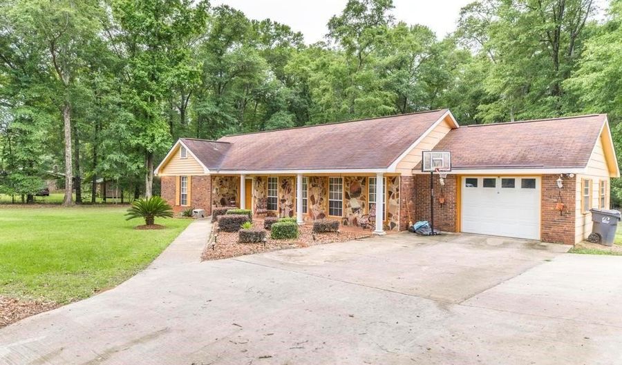 2002 Hickory Dr, Americus, GA 31719 - 3 Beds, 2 Bath