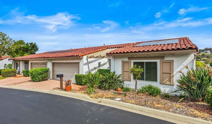 1364 Miraflores Gln, Escondido, CA 92026 - 3 Beds, 2 Bath