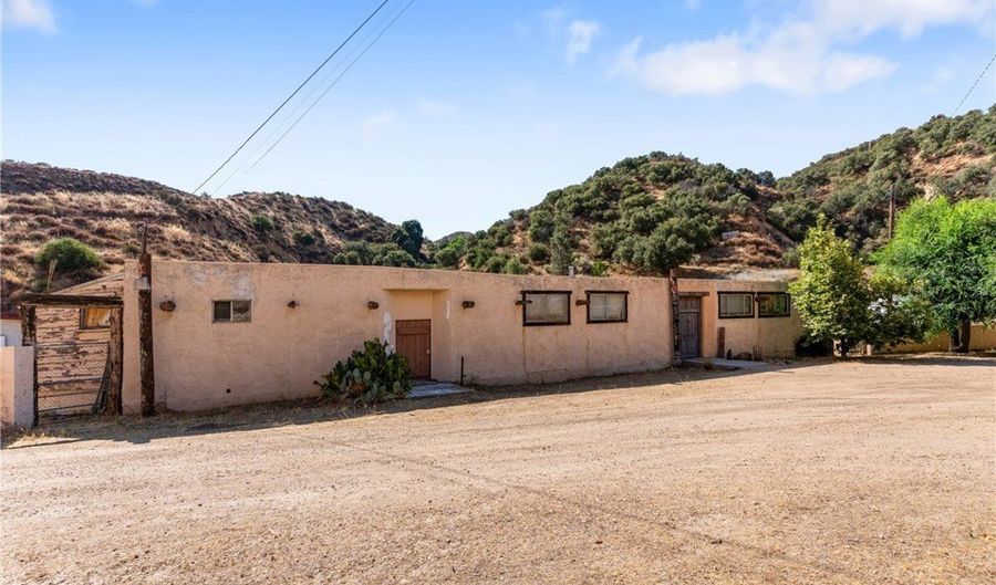 13684 Sierra, Agua Dulce, CA 91390 - 0 Beds, 2 Bath