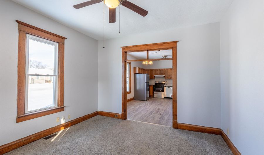 301 E Bridge St, Anthon, IA 51004 - 2 Beds, 1 Bath