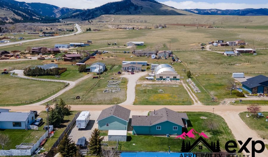 261 Hemlock St, Buffalo, WY 82834 - 3 Beds, 2 Bath