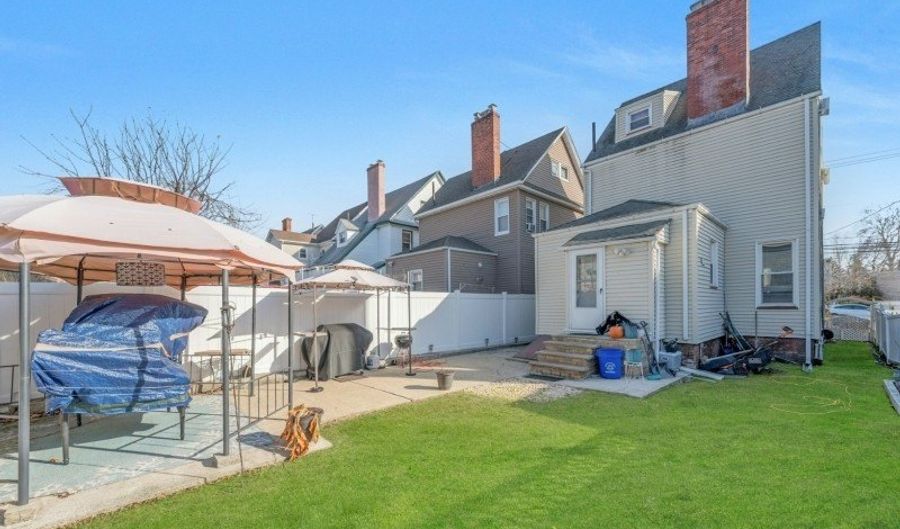 89 Union Ave, Belleville, NJ 07109 - 4 Beds, 2 Bath
