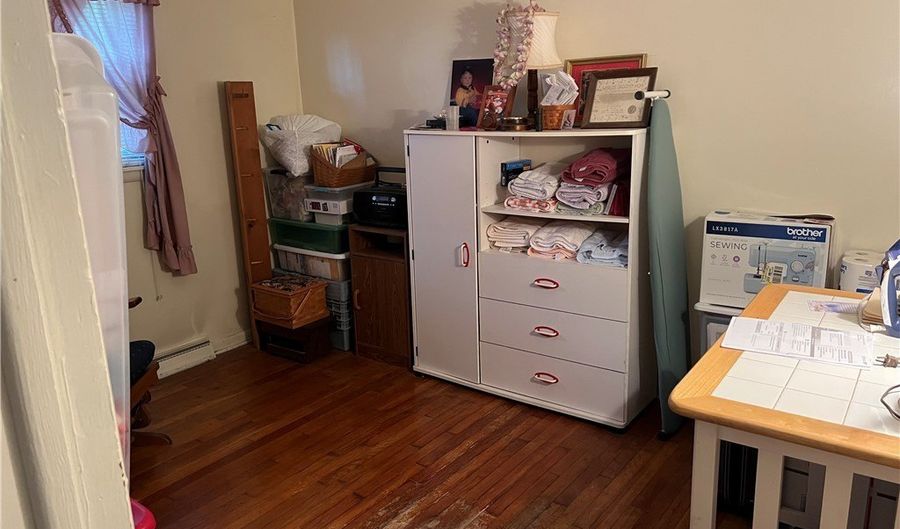 1805 W 19th St, Ashtabula, OH 44004 - 3 Beds, 1 Bath