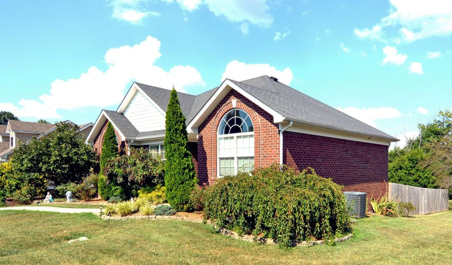 160 Redwood Dr, Bardstown, KY 40004 - 3 Beds, 3 Bath