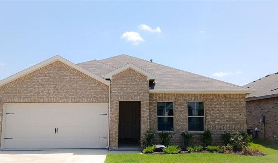 317 LOGAN St, Keene, TX 76059 - 3 Beds, 2 Bath
