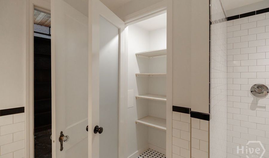 585 White Cir 504, Athens, GA 30605 - 1 Beds, 1 Bath
