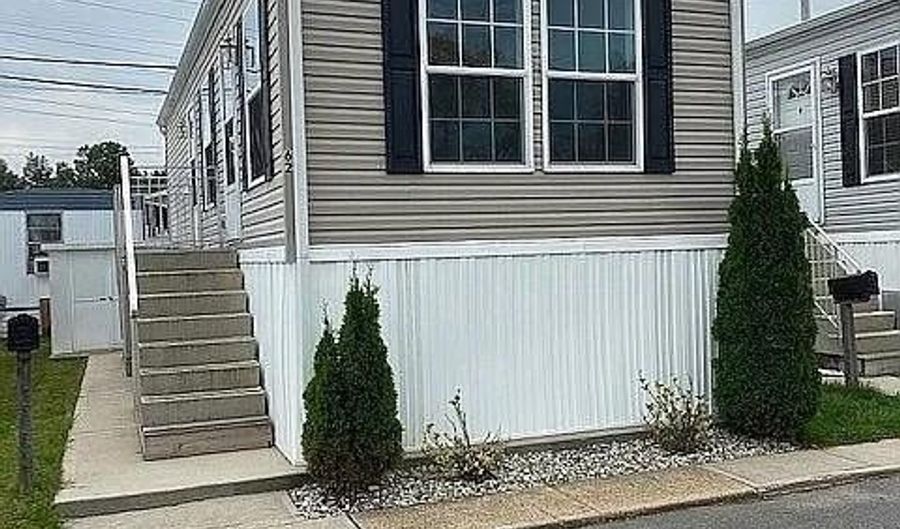 62 Freddie Ave, Avenel, NJ 07001 - 1 Beds, 1 Bath