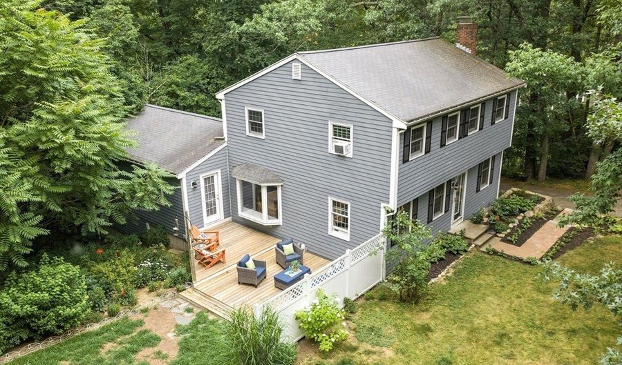 215 Middle Rd, Boxborough, MA 01719 - 4 Beds, 2 Bath