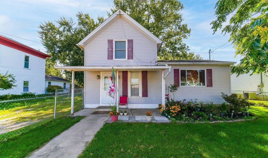 206 Main St, Ashley, OH 43003 - 3 Beds, 1 Bath