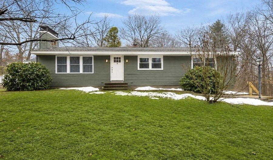 3 Santom St, Auburn, MA 01501 - 3 Beds, 1 Bath