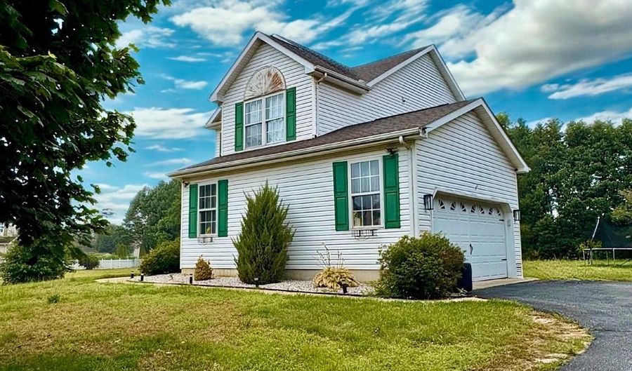 4 WHITE BONNET Ct, Harrington, DE 19952 - 3 Beds, 3 Bath