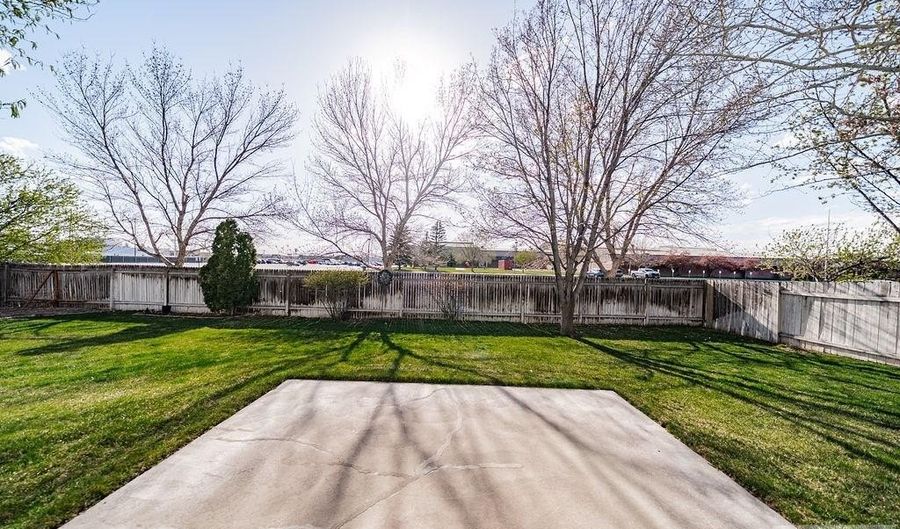 3070 Carolyn Ln, Ammon, ID 83406 - 4 Beds, 3 Bath